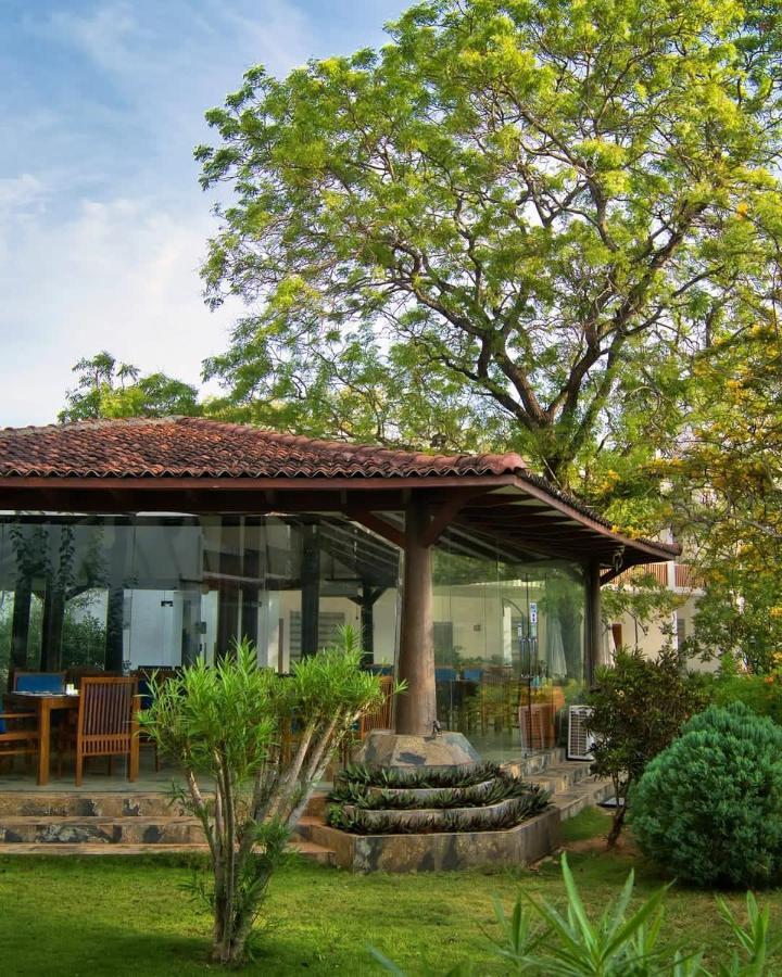 อนันตามา ตรินโคมาลี Hotel ภายนอก รูปภาพ