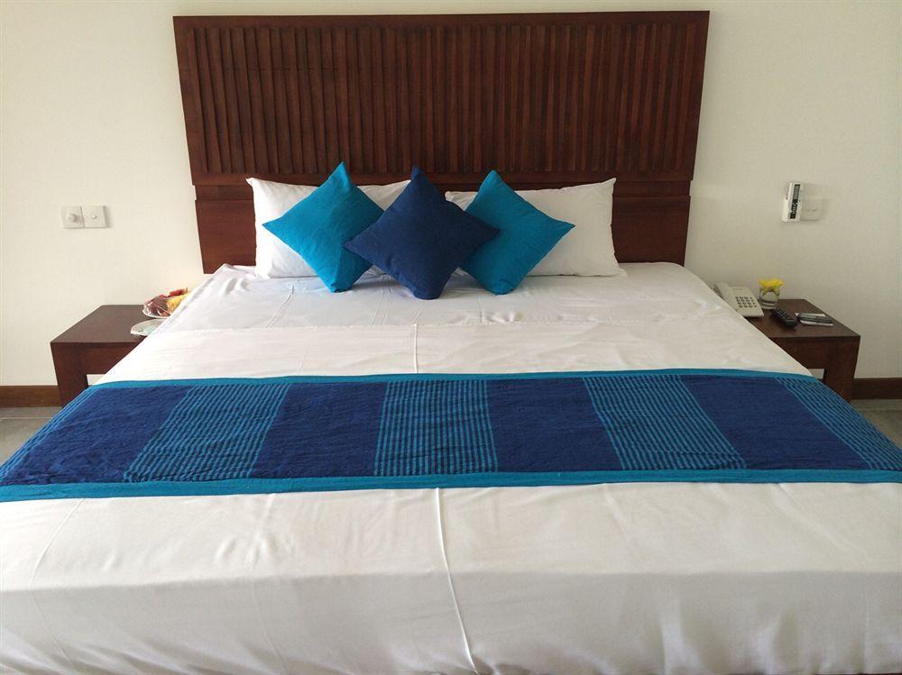 อนันตามา ตรินโคมาลี Hotel ภายนอก รูปภาพ
